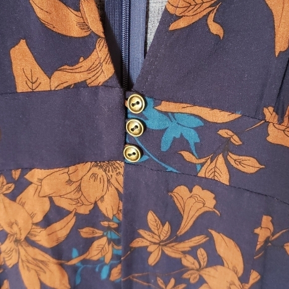 Sage the label blue and Orange floral Deep Vneck Jumpsuit romper Capri Style - Picture 4 of 9